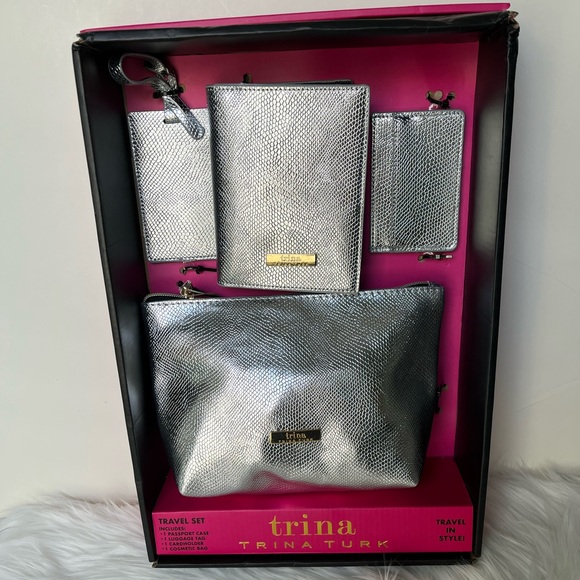 Trina Turk Silver Travel Set for Women - Picture 1 of 2